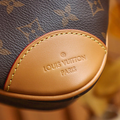 Louis Vuitton 𝐁𝐎𝐔𝐋𝐎𝐆𝐍𝐄 King of Hot Style Croissant - Rachellebags