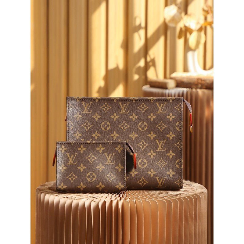 Louis Vuitton Beige/Black Raffia And Leather Toiletry Pouch On Chain Bag Louis  Vuitton
