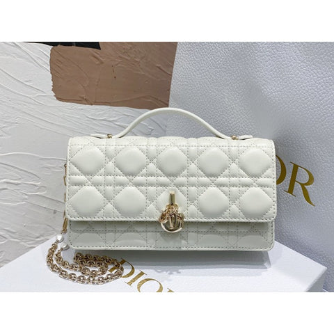 lady Dior ❤ Pearl Clutch Bag - Rachellebags