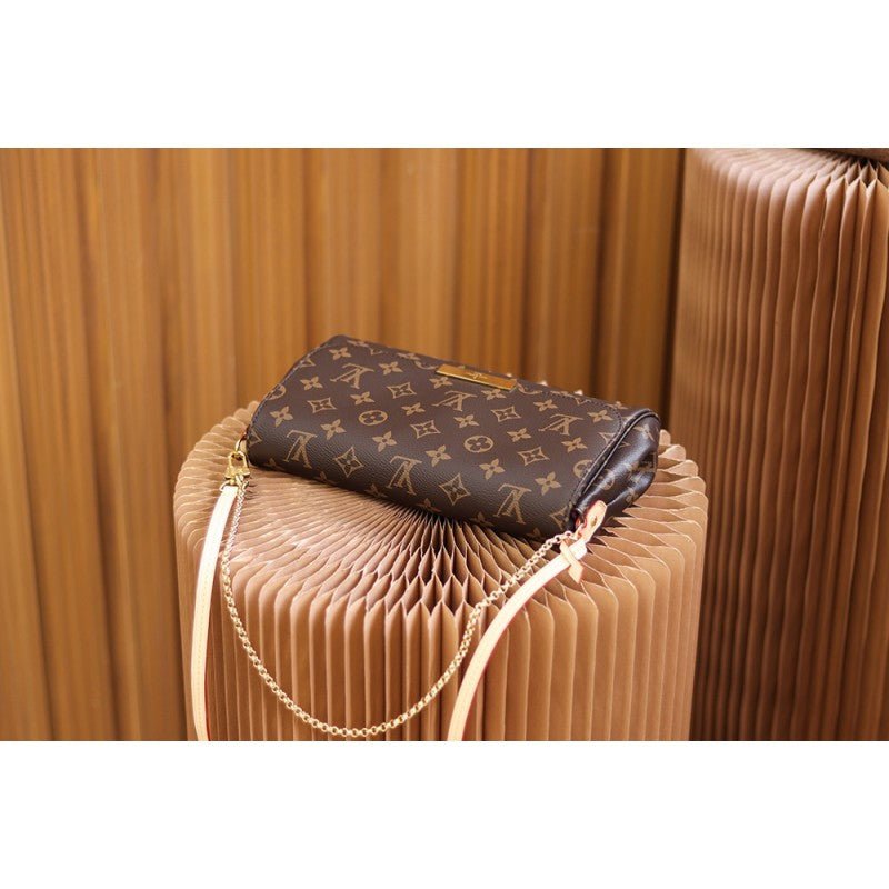 Louis Vuitton 𝐅𝐀𝐕𝐎𝐑𝐈𝐓𝐄 M40718 - Rachellebags