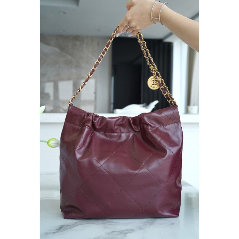 𝗖𝗛𝗔𝗡𝗘𝗟✦𝟐𝟐𝗣Spring/Summer New 𝟐𝟐Handbag Genuine Tail Leather Wine Red🍷 Small - Rachellebags